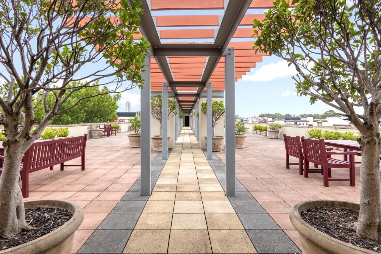 Nesuto Chippendale Aparthotel Sidney Exterior foto